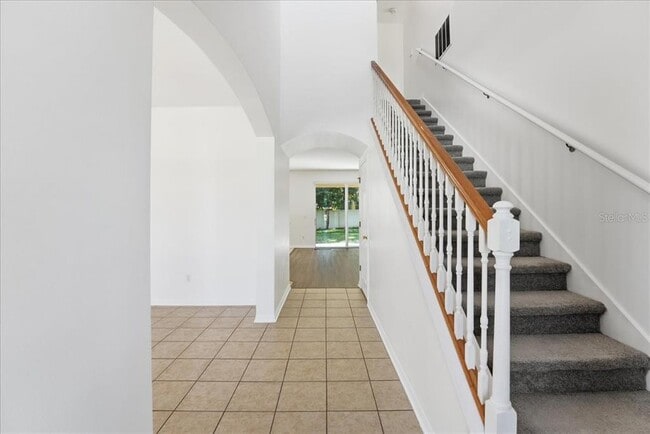 Foto del edificio - 1326 Plumgrass Cir