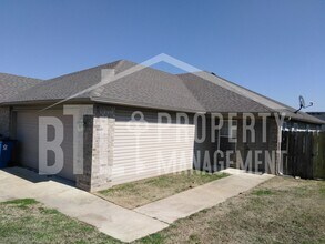 Building Photo - 143 Proverbs Ct