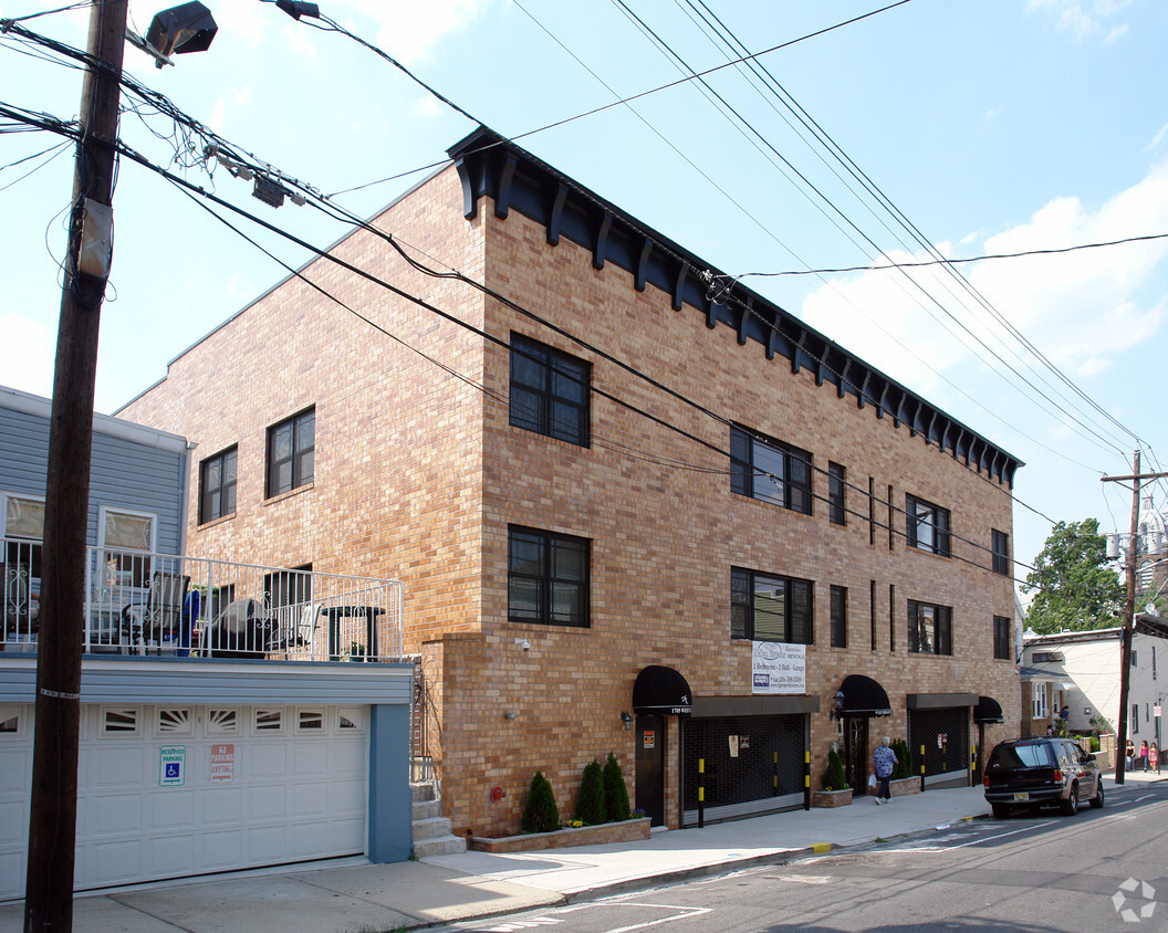 Foto del edificio - West Ridge Estates