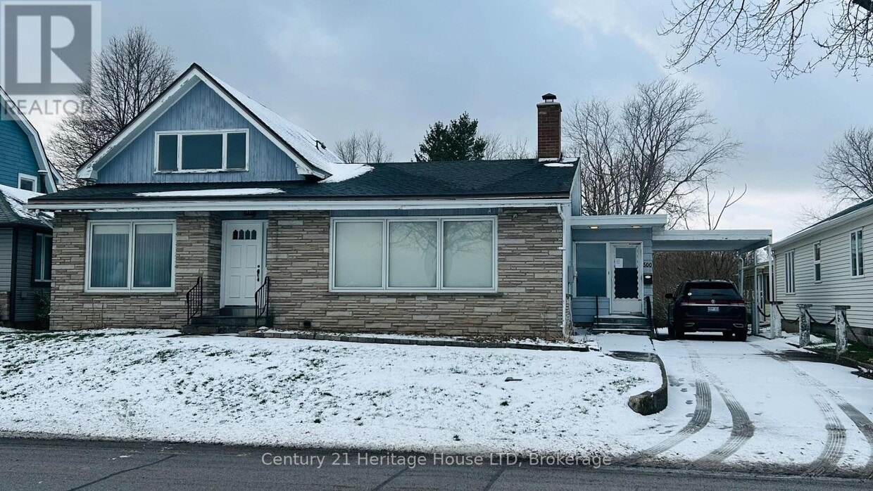 Primary Photo - 500 Lakeshore Rd