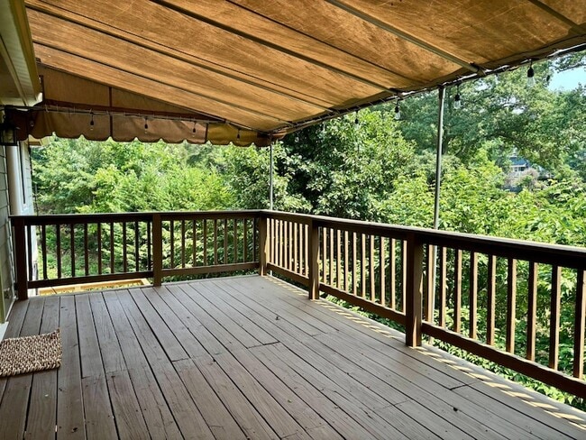 Building Photo - 155 Ridgeway Cir