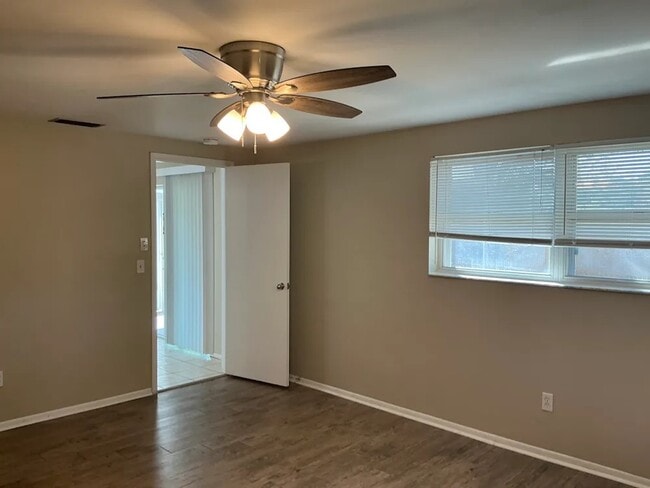 Building Photo - 10745 119th St