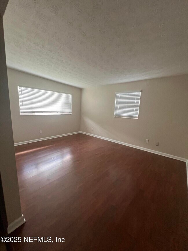 Foto del edificio - 2239 Sherrington St