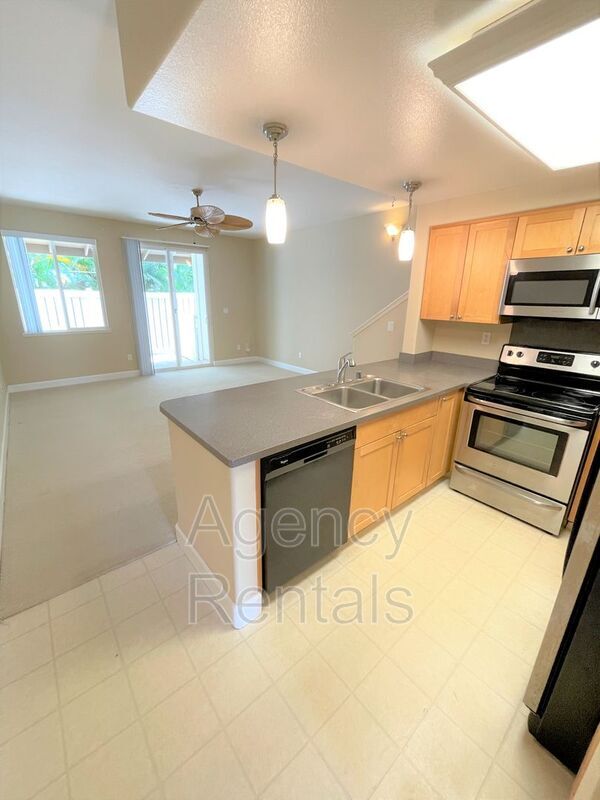 Building Photo - 92-1500-1500 Aliinui Dr