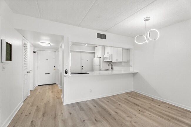 Foto del edificio - 4500 N Flagler Dr