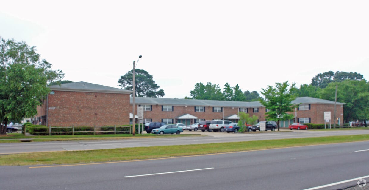 Building Photo - Larkspur Apartments