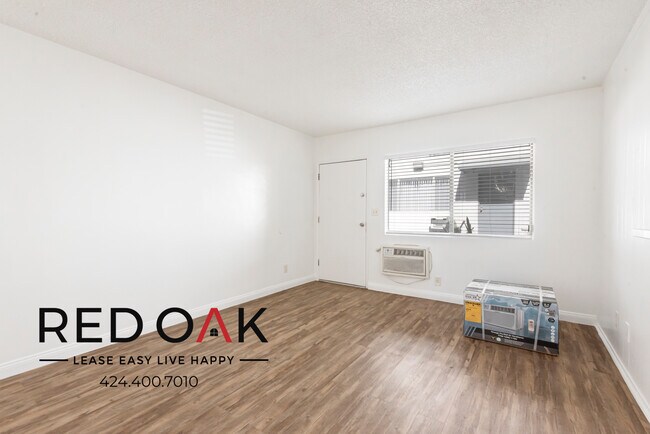 Foto del edificio - 630 N Cerritos Ave