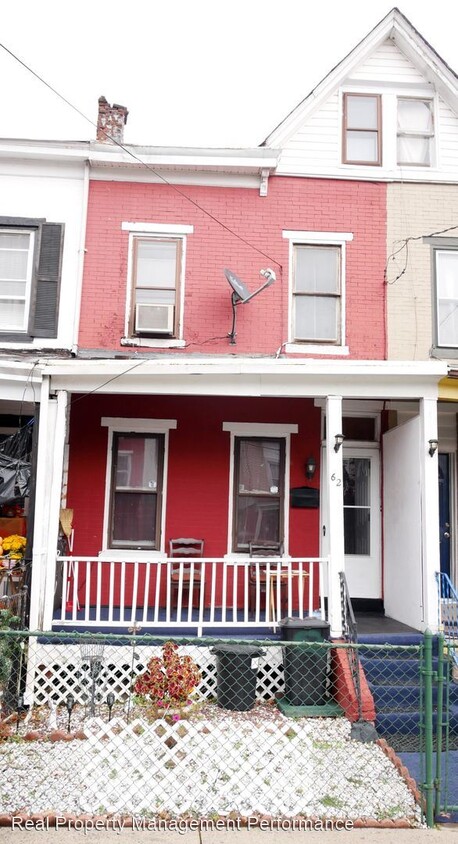 Foto principal - 3 br, 1 bath House - 62 S Walter St
