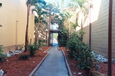 Building Photo - 1915 Braman Ave