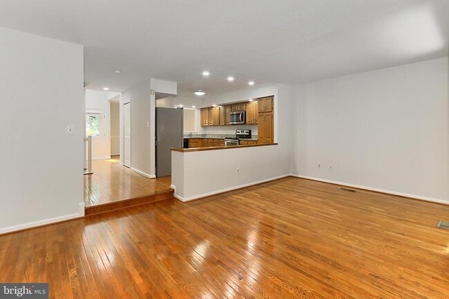 Foto del edificio - 4021 Lake Glen Rd