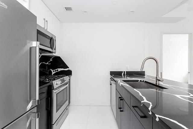 Foto del edificio - 1 bedroom in BRONX NY 10463