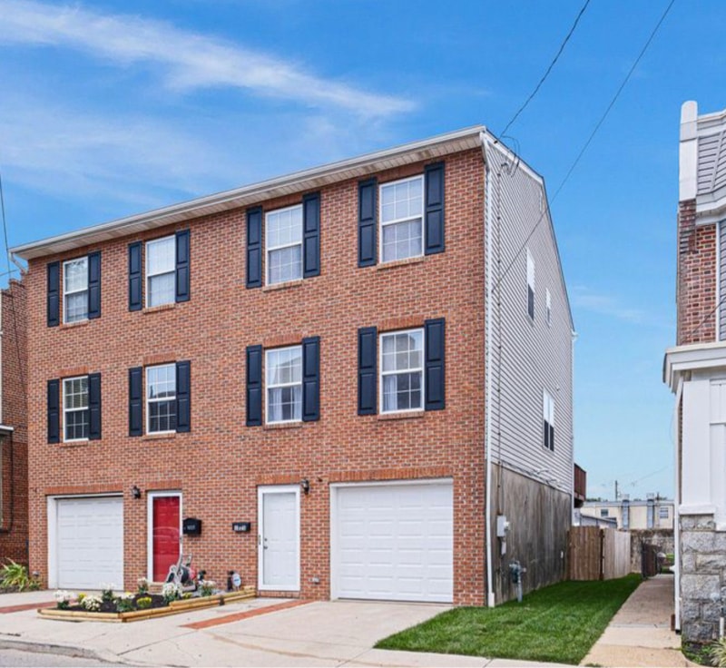 Primary Photo - 1025 N Scott St