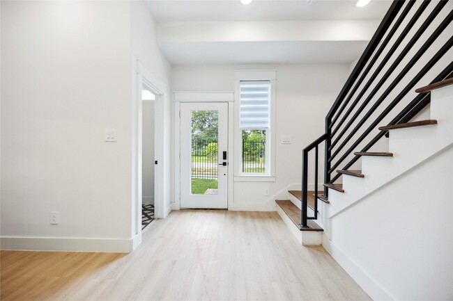 Foto del edificio - 4601 Newberry St