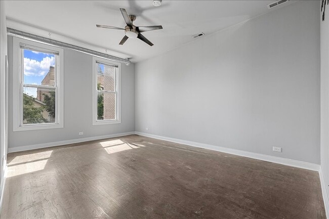 Building Photo - 1754 W 21st Pl