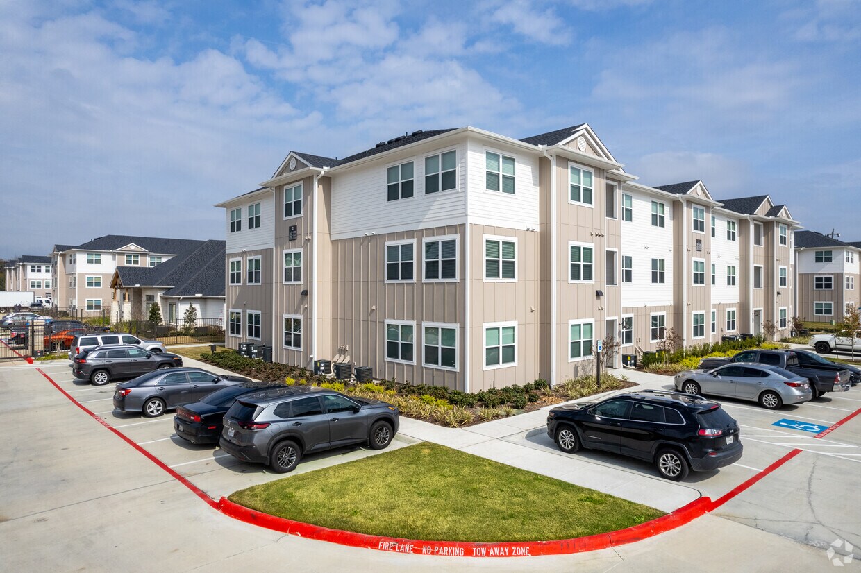 55 Fifty at Northwest Crossing 5550 Bingle Rd Houston, TX