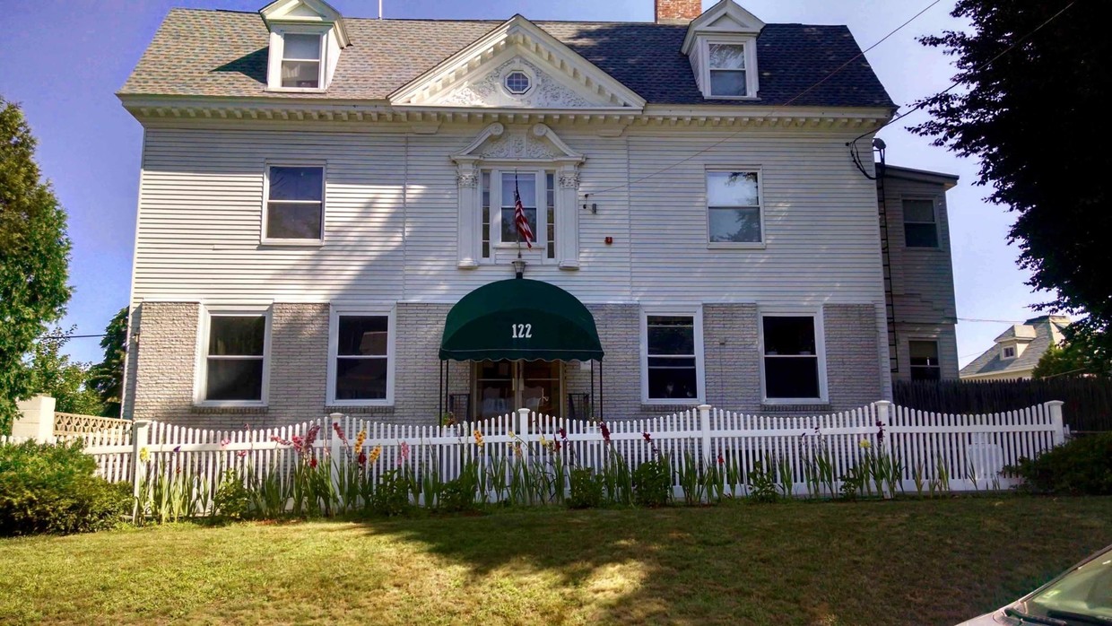 122 11th Street, Lowell, MA 01850 - 122 11th St