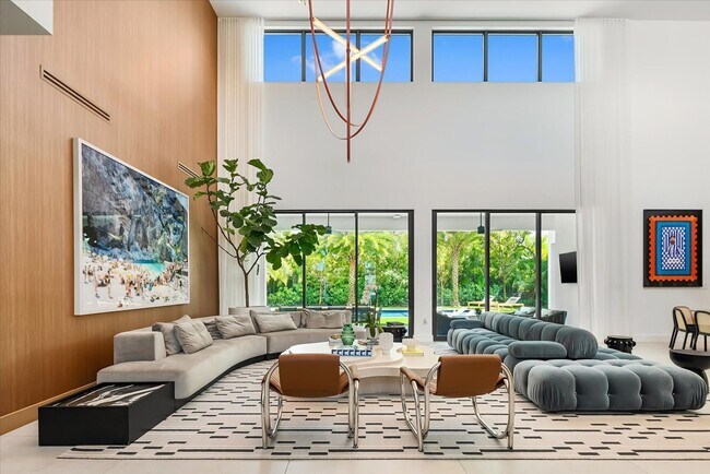Foto del edificio - 7660 SW 124th St