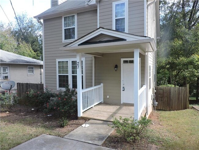 Photo - 27 Montgomery St SE House