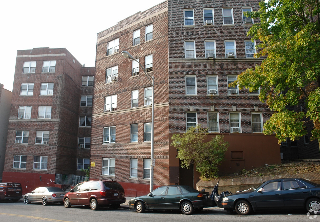 Foto del edificio - 38 Caryl Ave