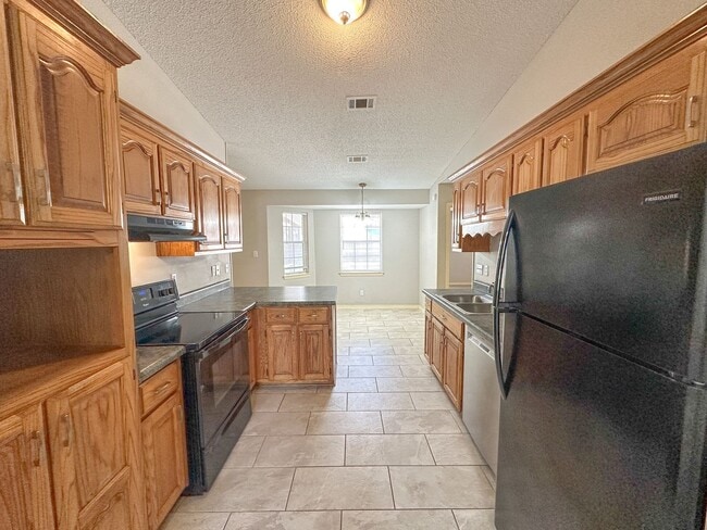 Building Photo - 3 Bedroom 2 Bath home in Marblehead Estates, located in Milton, FL!