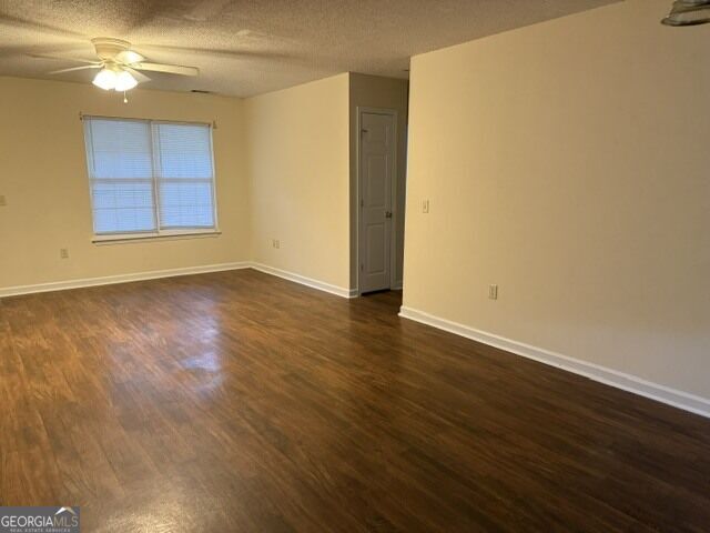Foto del edificio - 303 Aldred Ave