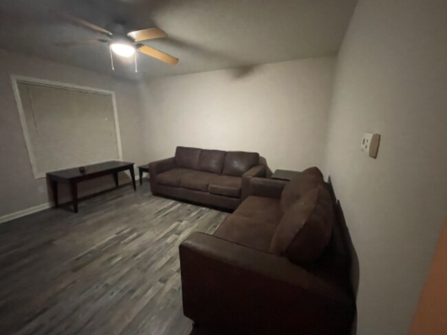 Foto del edificio - 505 S Urbana Ave