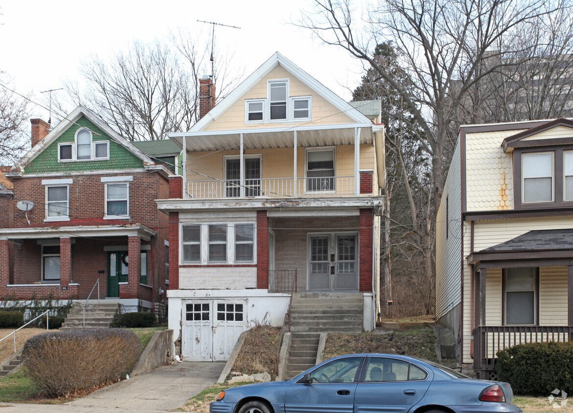 Foto principal - 932 Ludlow Ave