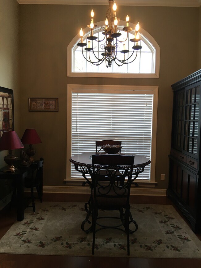 Building Photo - 9308 Hoxton Ct