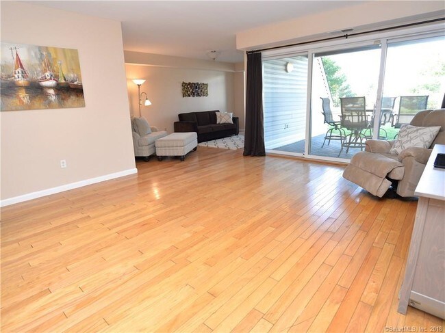 Foto del edificio - 1113 Windward Rd