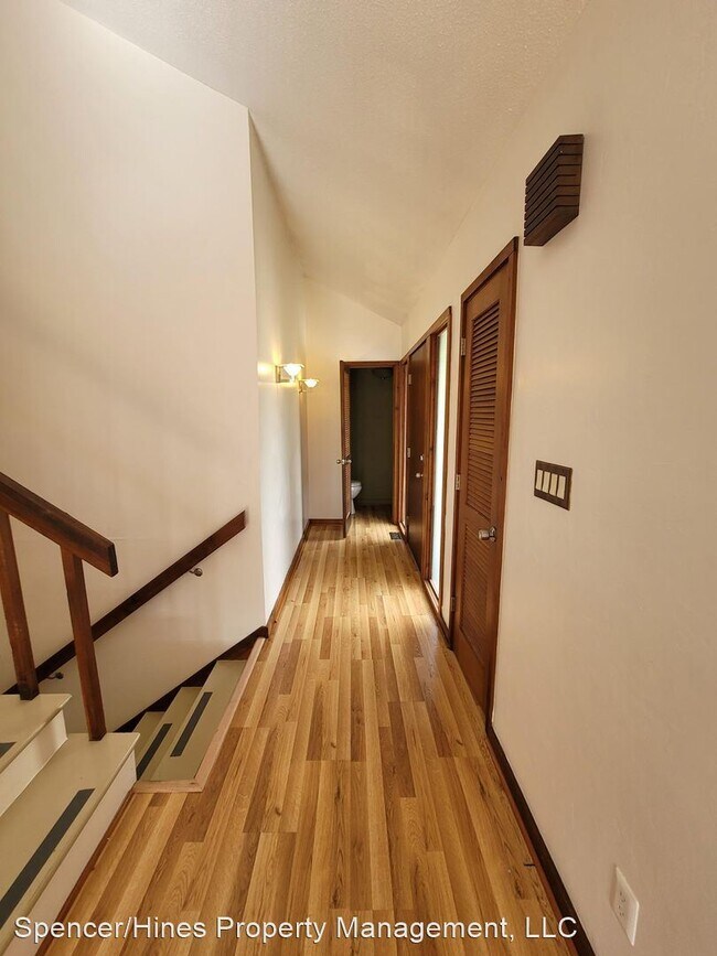 Foto del edificio - 3 br, 2.5 bath House - 323 Seven Oaks Lane