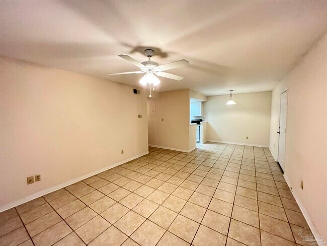 Building Photo - 9481 Sunnehanna Blvd