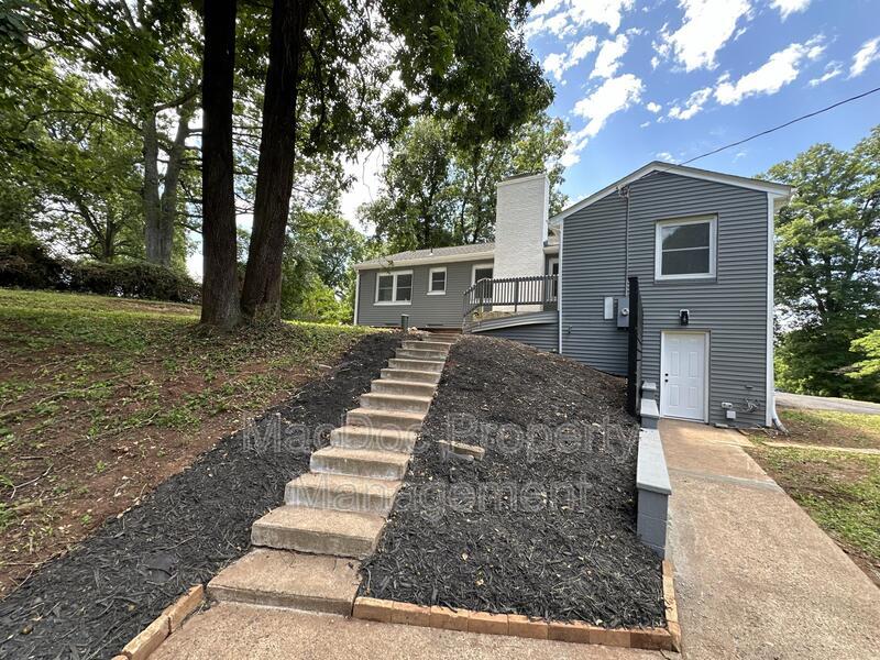 Primary Photo - 12317 Metlock Road Unit B