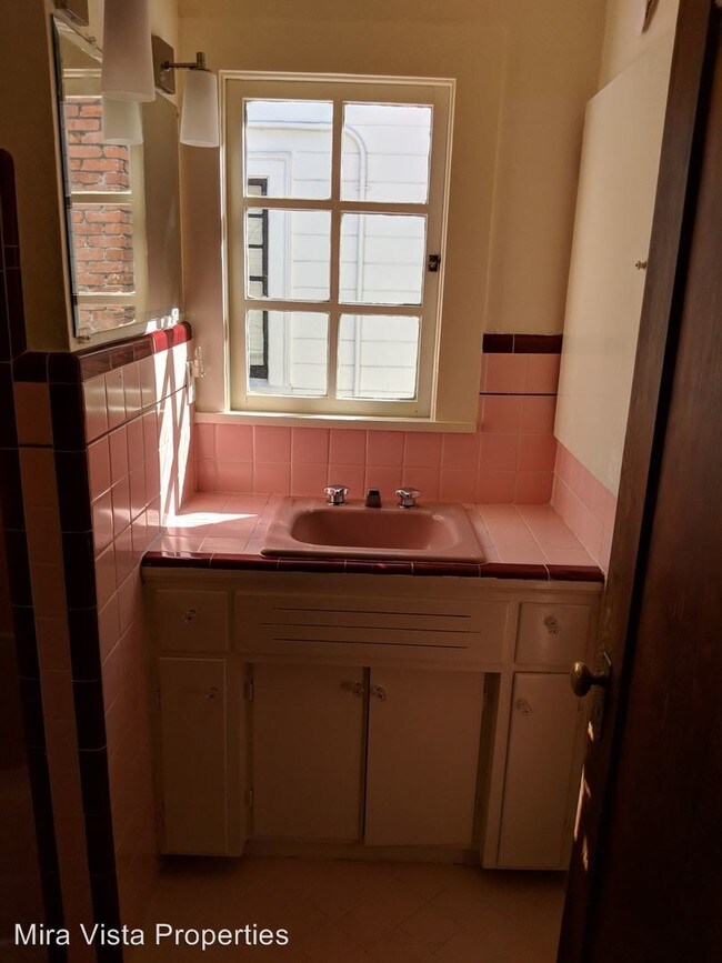 Foto del edificio - 2 br, 2.5 bath House - 170 Hillcrest Rd