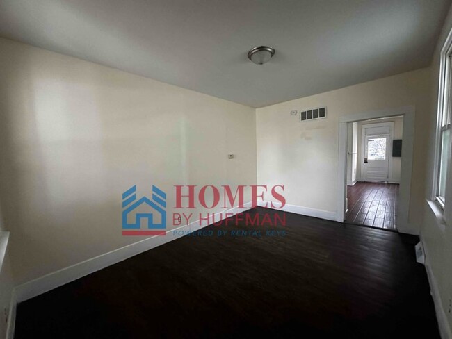 Building Photo - Ready for You! Two Bedroom House