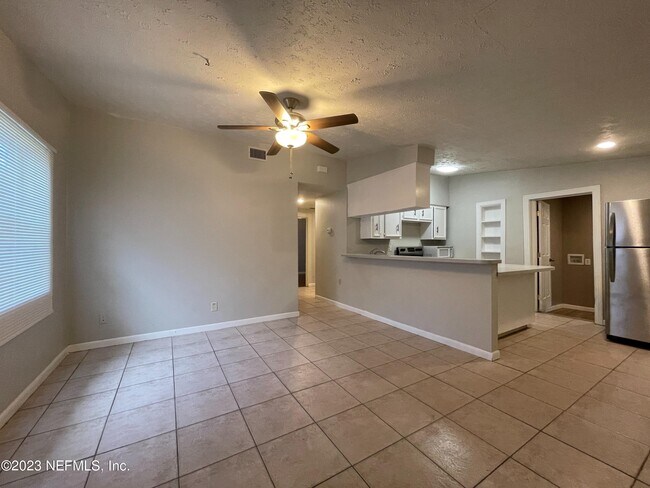 Foto del edificio - 6328 Delacy Rd