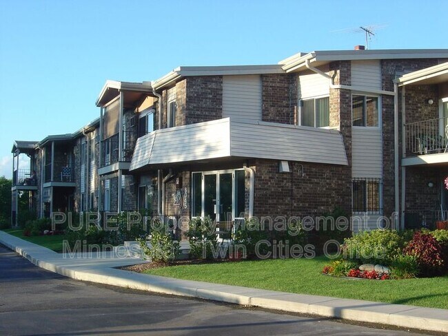 Foto del edificio - 8045 Xerxes Ave S