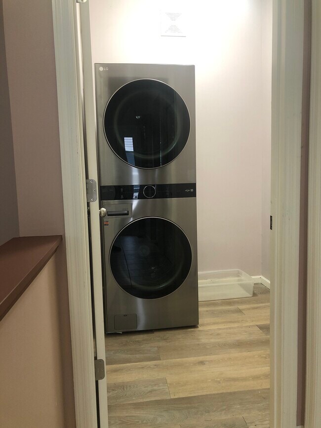 Foto del edificio - 1680 Oakbrooke Ct