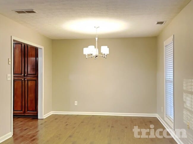 Building Photo - 375 Radcliffe Trce