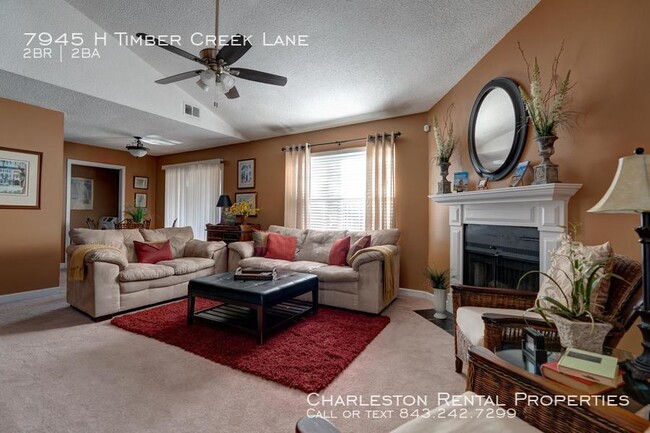 Foto del edificio - 7945 H Timber Creek Ln