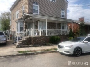 Building Photo - 187 Randolph St