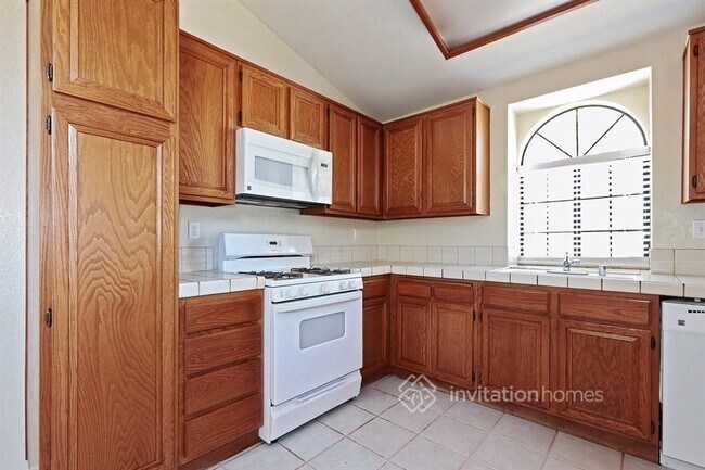 Building Photo - 38124 Aspencade Ct