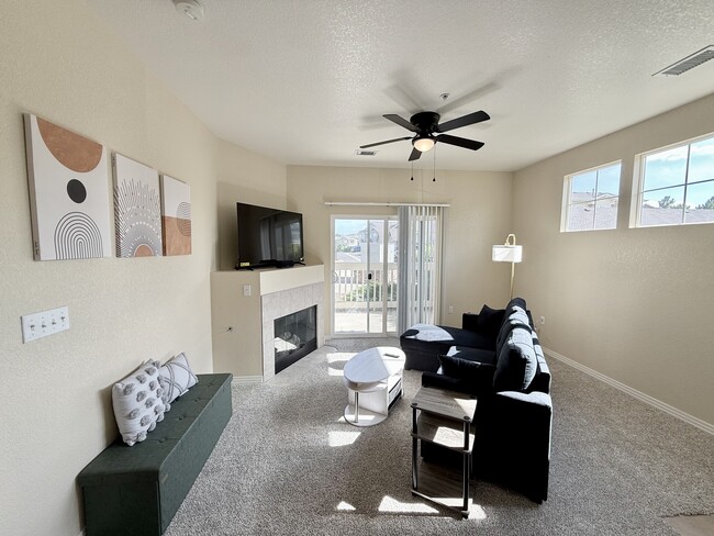 Building Photo - 9434 Ashbury Cir