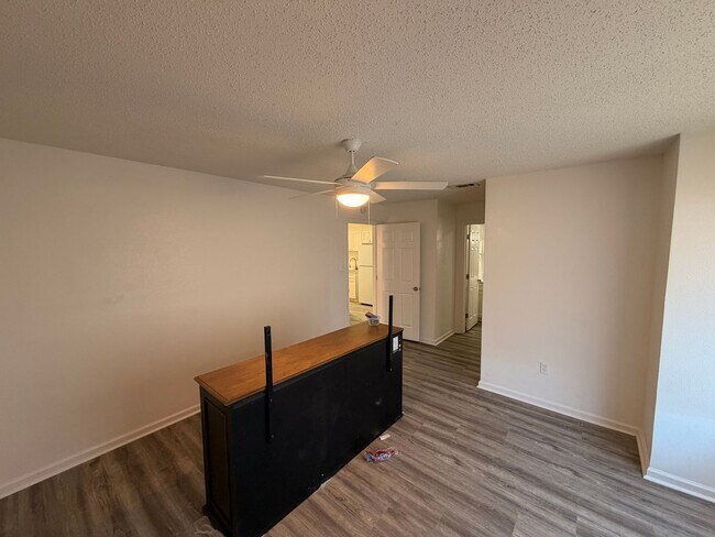 Foto del edificio - 109 Limoges St