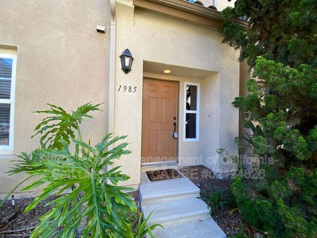 Foto del edificio - 1985 Caminito de Ln