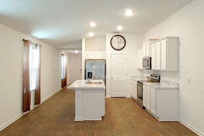 Foto del edificio - 12619 Cucumber Tree St