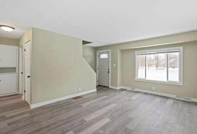 Building Photo - Welcome Home!