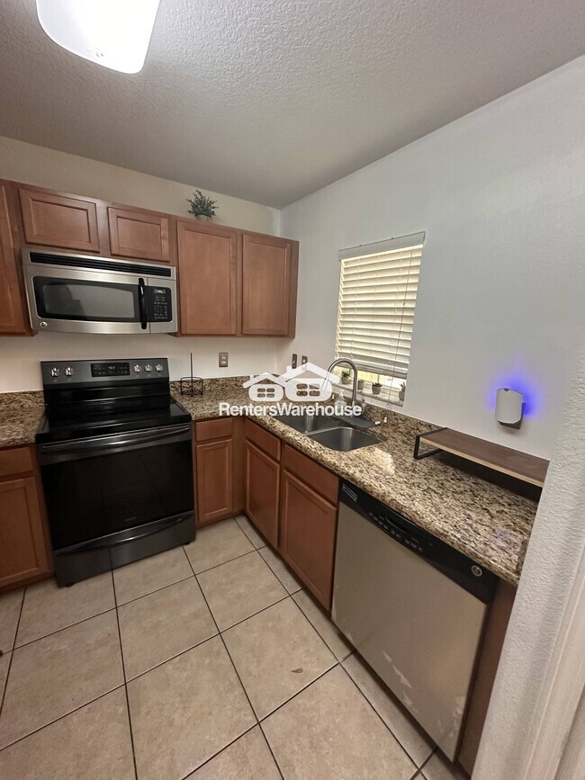 Foto del edificio - 10943 Keys Gate Dr