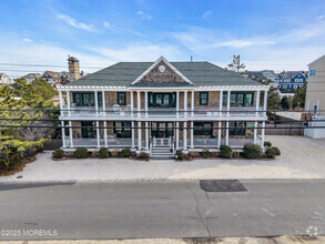 Building Photo - 1043 Barnegat Ln