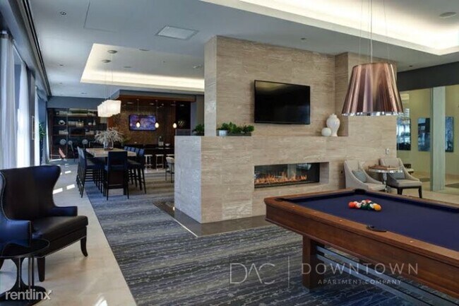 Foto del edificio - 420 N Clark St