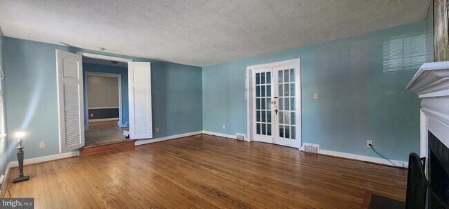 Foto del edificio - 8016 Old Georgetown Rd